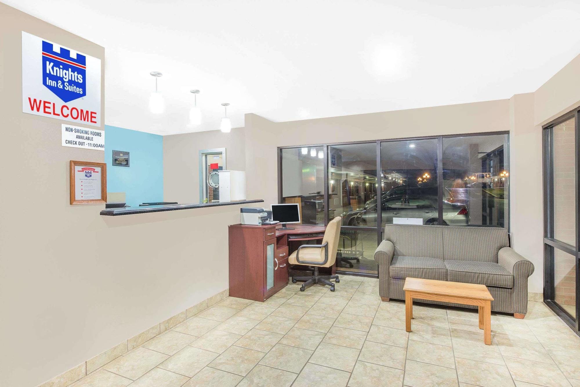 Hotel Express Anniston/Oxford מראה חיצוני תמונה