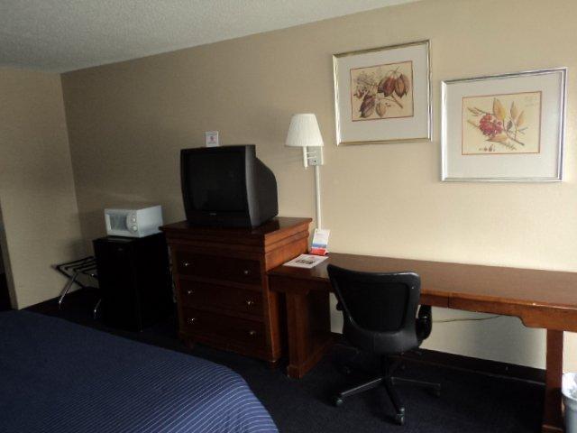 Hotel Express Anniston/Oxford מראה חיצוני תמונה